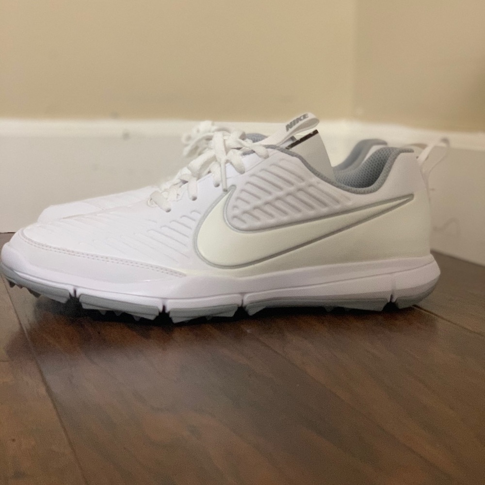 nike women golf shoe sale!!
